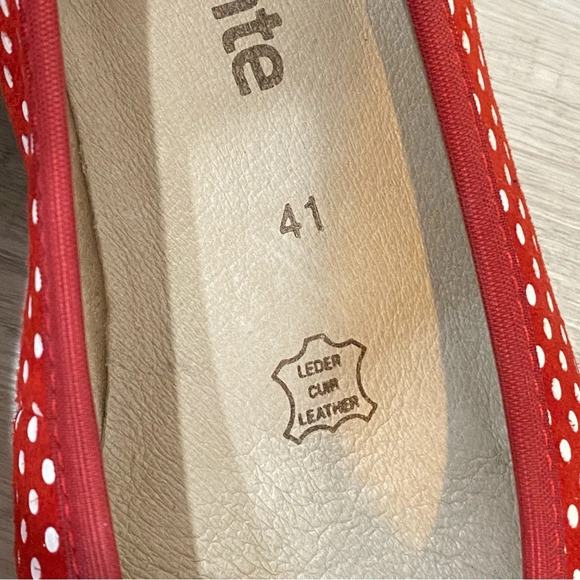 Remote NWOT Red and White Polka dot wedge slip on sandals Size 10-10.5 - Picture 12 of 16